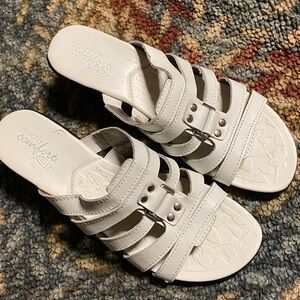 Strictly Comfort Leather White Strappy Size 7.5M Sandals.